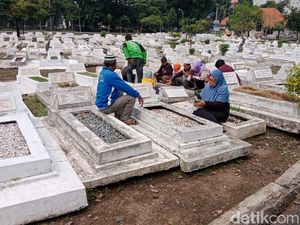 Doa Ziarah Kubur ke Makam Pahlawan dan Tata Caranya Doa Ziarah Kubur ke Makam Pahlawan dan Tata Caranya