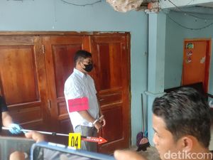 Polda Jateng Gelar Rekonstruksi Kasus Kematian Darso Polda Jateng Gelar Rekonstruksi Kasus Kematian Darso
