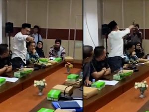 Video: Kericuhan di Rapat DPRD Samarinda, Anggota Dewan Lempar Kotak Makan Video: Kericuhan di Rapat DPRD Samarinda, Anggota Dewan Lempar Kotak Makan