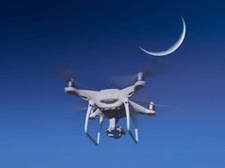 Uni Emirat Arab Pantau Hilal Ramadhan Pakai Drone Berteknologi AI