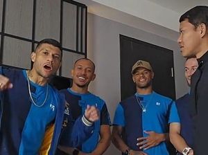 Serunya Adam Alis Ajak Pemain Asing Persib Bangunkan Sahur