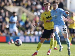 Ole Romeny Cetak Gol, Oxford United Ditekuk Coventry City 2-3