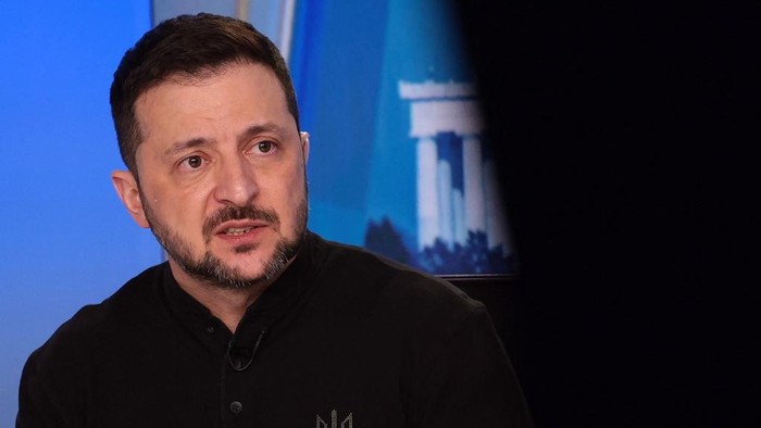 WASHINGTON, DC - FEBRUARY 28: Ukrainian President Volodymyr Zelensky speaks during an interview with Fox News Chief Political Anchor Bret Baier on Special Report With Bret Baier at the Fox News studios on February 28, 2025 in Washington, DC. Zelensky addressed his heated Oval Office meeting with President Donald Trump and Vice President JD Vance earlier today that cut short his planned White House visit and put a preliminary minerals agreement and U.S. security support for Ukraine into question. Win McNamee/Getty Images/AFP (Photo by WIN MCNAMEE / GETTY IMAGES NORTH AMERICA / Getty Images via AFP)