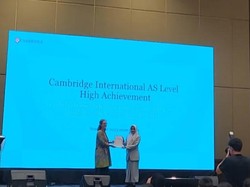 Siswa MAN 4 Jakarta Raih Penghargaan Outstanding Cambridge Learner Awards 2025