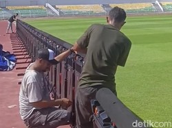 Papan Iklan LED di Stadion BJ Habibie Diuji Coba Jelang PSM Vs Persebaya