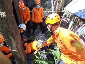 Juragan Kos di Denpasar Tewas dengan Kaki Terikat Coran dalam Sumur Juragan Kos di Denpasar Tewas dengan Kaki Terikat Coran dalam Sumur