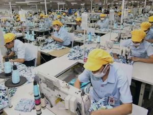 Minim Hambatan Impor Disebut Bikin Industri RI Kalah Saing Minim Hambatan Impor Disebut Bikin Industri RI Kalah Saing