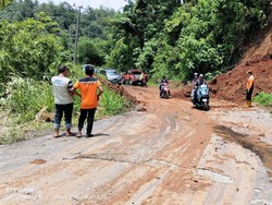 Tanah Longsor-Puting Beliung Terjadi di OKU Selatan, Warga Diimbau Waspada