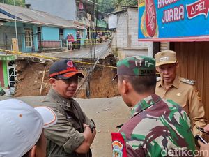 8 Jembatan di Wilayah Kabupaten Bogor Putus Akibat Luapan Sungai