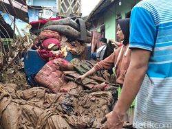 Ngerinya Banjir Bandang hingga Bikin Puncak Bogor Porak-poranda