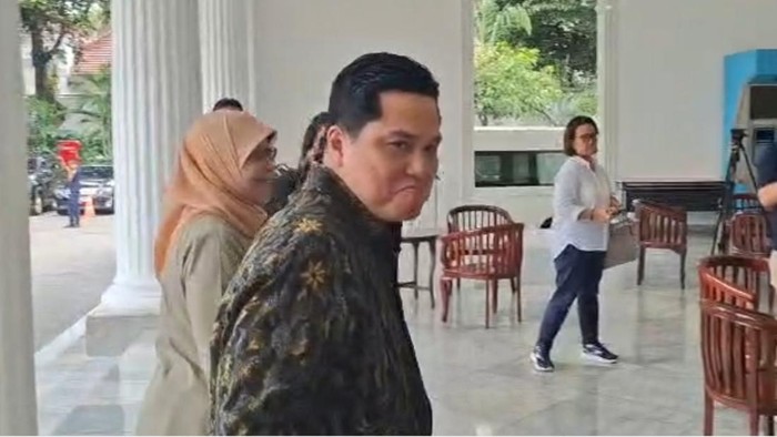 Erick Thohir Datangi Balai Kota Jakarta Menteri BUMN sekaligus Ketum PSSI Erick Thohir mendatangi Balai Kota Jakarta, Senin (3/3/2025).