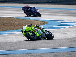 Pertamina Enduro VR46 dan Morbidelli Start Menjanjikan