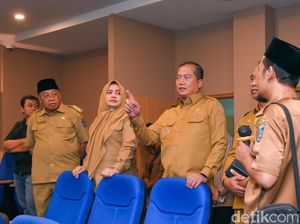 Gubernur Iqbal: Nggak Ada 100 Hari Kerja Gubernur Iqbal: Nggak Ada 100 Hari Kerja
