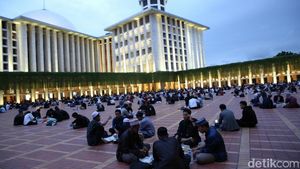 Masjid Istiqlal Sediakan 4.000 Porsi Makanan untuk Buka Puasa