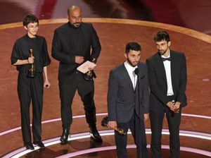 Video Pidato Kemenangan No Other Land di Oscar: Kehancuran Gaza Harus Diakhiri Video Pidato Kemenangan No Other Land di Oscar: Kehancuran Gaza Harus Diakhiri