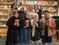 8 Penulis Lintas Genre Kolaborasi di Kedai Kopi dan Rahasia