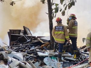 Pemilik Gudang Rongsok di Bantul Ungkap Awal Mula Kebakaran Pemilik Gudang Rongsok di Bantul Ungkap Awal Mula Kebakaran