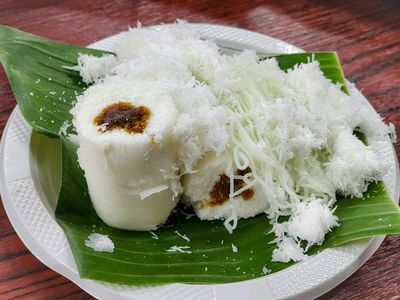 Manis Legit! 20 Kue Putu Bambu Rp 3.000-an