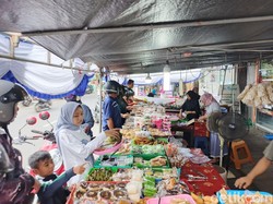 Kue Kopyor dan Kondo, Primadona Takjil di Pasar Ramadan Loloan Barat Jembrana