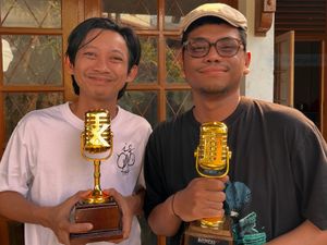 2 Juara Stand Up Comedy Indonesia Asal Samarinda 2 Juara Stand Up Comedy Indonesia Asal Samarinda