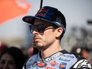 Kegilaan Alex Marquez Sampai Bikin Tangan Kanan Rossi Geleng-geleng Kegilaan Alex Marquez Sampai Bikin Tangan Kanan Rossi Geleng-geleng