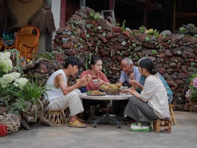 Dianxi Xiaoge, YouTuber yang Bikin Konten Memasak Latar Pedesaan