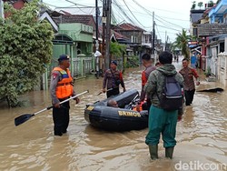 Seorang Korban Banjir Gunungputri Bogor Digigit Serangga Beracun