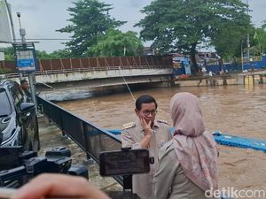 Video Pramono Tinjau Pintu Air Manggarai: Jakarta Sekarang Siaga 2 Video Pramono Tinjau Pintu Air Manggarai: Jakarta Sekarang Siaga 2