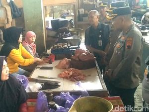 Curhat Pedagang Pasar Kajen ke Kapolres Pekalongan di Sela Sidak Curhat Pedagang Pasar Kajen ke Kapolres Pekalongan di Sela Sidak