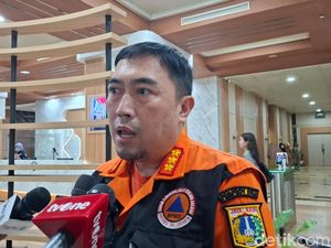 Hujan Deras Masih Terus Guyur Jakarta, BPBD Pantau Terus Ciliwung Hujan Deras Masih Terus Guyur Jakarta, BPBD Pantau Terus Ciliwung