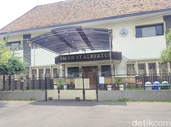 2 Pendaki Tewas di Gunung Carstensz, Teman Sekolah Gelar Misa 7 Hari