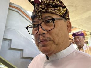 Korry Bantah Tak Beri Keleluasaan ke Ketua Golkar Kabupaten/Kota Saat Pileg Korry Bantah Tak Beri Keleluasaan ke Ketua Golkar Kabupaten/Kota Saat Pileg