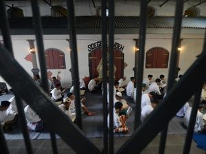 Lantunan Ayat Suci dari Balik Jeruji