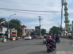 Perang Sarung Saat Ramadan Masih Marak di Surabaya, Warga Resah Perang Sarung Saat Ramadan Masih Marak di Surabaya, Warga Resah