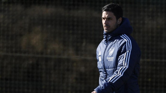 Soccer Football - Champions League - Arsenal Training - Arsenal Training Centre, London Colney, Britain - March 3, 2025 Arsenal manager Mikel Arteta during training Action Images via Reuters/John Sibley
