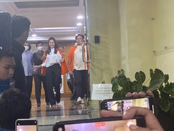 Deretan Barang Bukti dalam Pelimpahan Nikita Mirzani