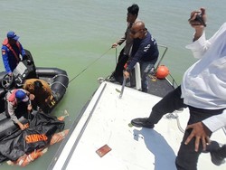 Mayat Berpakaian Wearpack Oranye Ditemukan di Perairan Karimun