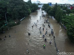 Video: Catat! Nomor Darurat Terkait Penanganan Banjir Video: Catat! Nomor Darurat Terkait Penanganan Banjir