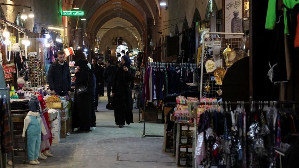 Potret Pasar Kota Tua Aleppo saat Ramadan Potret Pasar Kota Tua Aleppo saat Ramadan