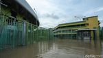 Potret Stadion Patriot Kebanjiran, Laga Persija Vs PSIS Ditunda