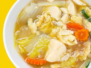Resep Sup Tofu dan Telur Dadar, Segar Gurih Untuk Sahur Resep Sup Tofu dan Telur Dadar, Segar Gurih Untuk Sahur