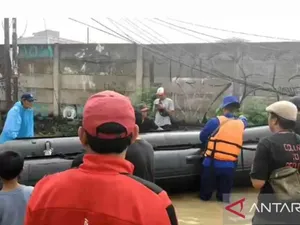 Bekasi Lumpuh Akibat Banjir, 10 Ribu Keluarga di Jatiasih Terdampak