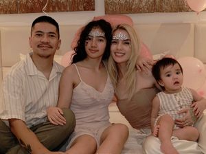 8 Foto Ultah Leticia Joseph Anak Sheila Marcia-Anji, Intimate Bareng Keluarga 8 Foto Ultah Leticia Joseph Anak Sheila Marcia-Anji, Intimate Bareng Keluarga