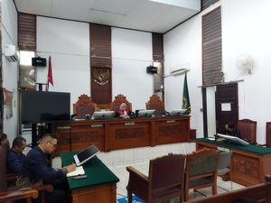 Hakim Tak Terima Praperadilan LP3HI Terkait Ganjar Pranowo