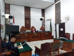 Hakim Tak Terima Praperadilan LP3HI Terkait Ganjar Pranowo