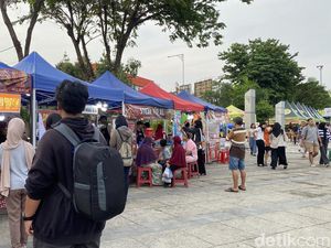 Berburu Kuliner di Aloon-aloon Semarang, Mulai Gudeg hingga Es Teler Berburu Kuliner di Aloon-aloon Semarang, Mulai Gudeg hingga Es Teler