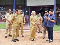 Tinjau Stadion Brawijaya, Walkot Kediri Vinanda Siapkan Rencana Perbaikan