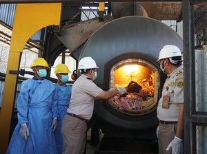 Balai Karantina NTT Musnahkan 887 Kg Sosis-Apel dari Timor Leste Balai Karantina NTT Musnahkan 887 Kg Sosis-Apel dari Timor Leste