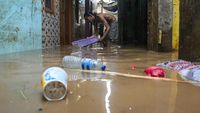 Banjir di Kebon Pala Jakarta Mulai Surut