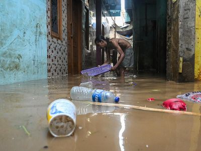 Banjir di Kebon Pala Jakarta Mulai Surut